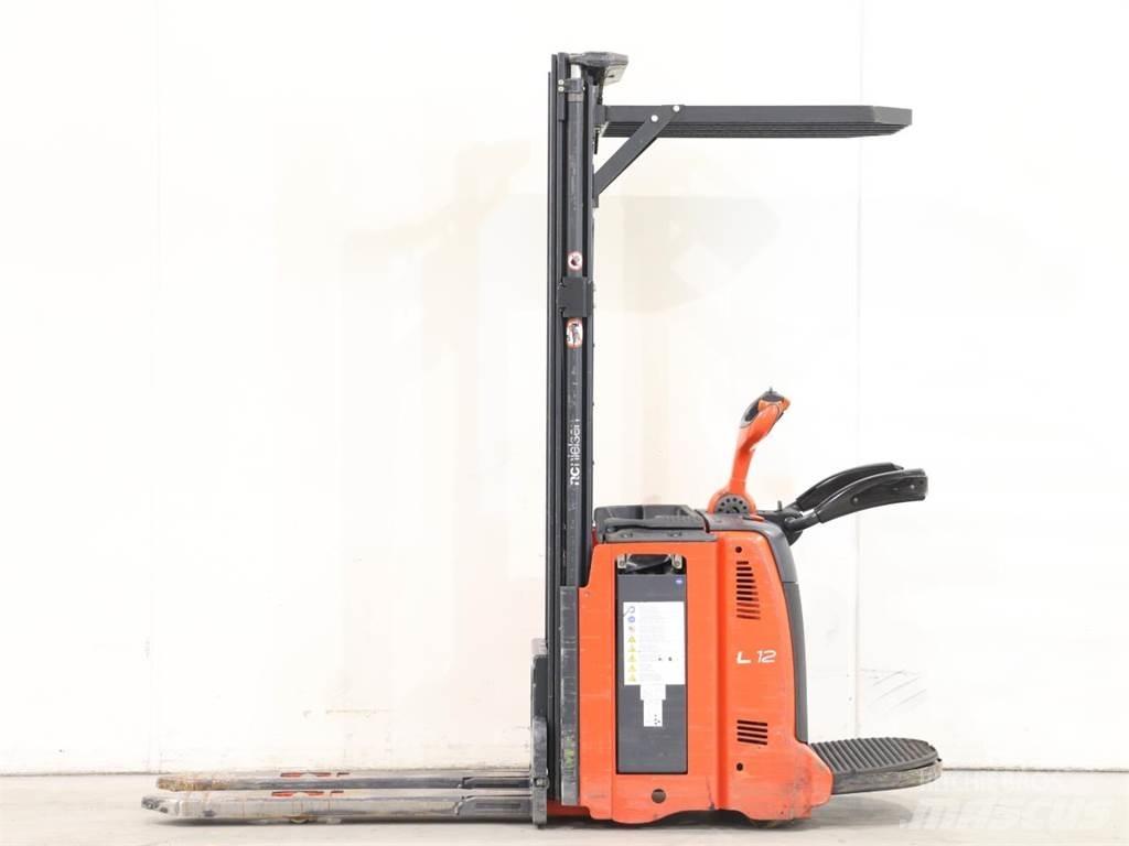 Linde L12AP/133-00 行走控制式堆積機