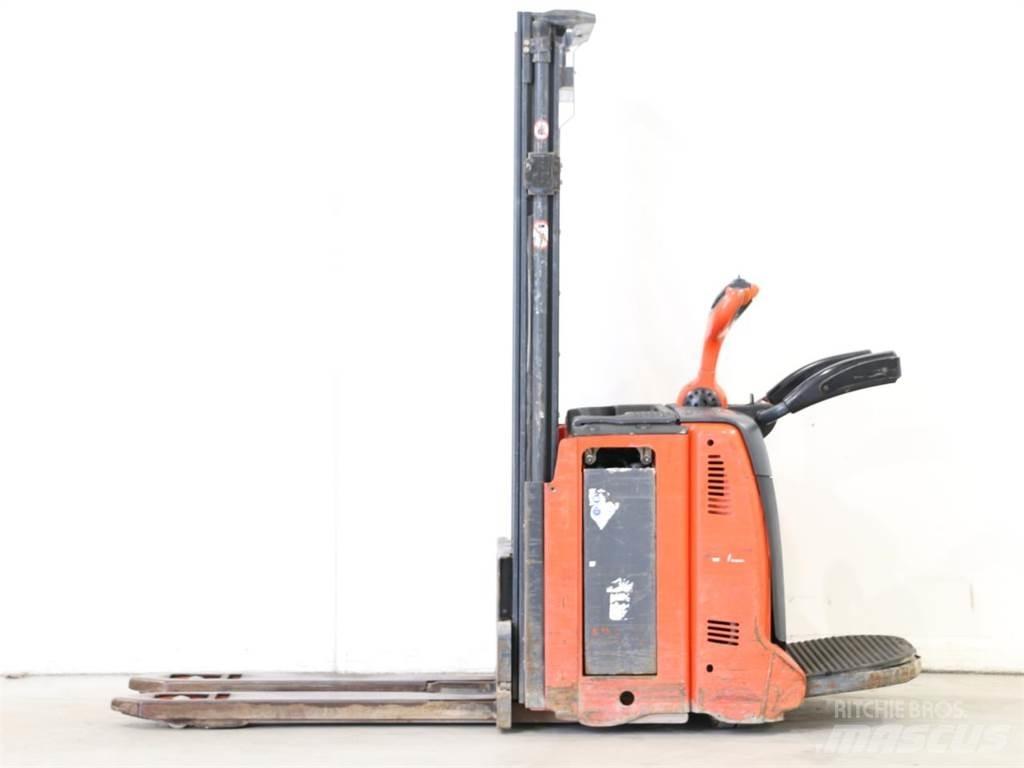 Linde L12LAP/133 行走控制式堆積機