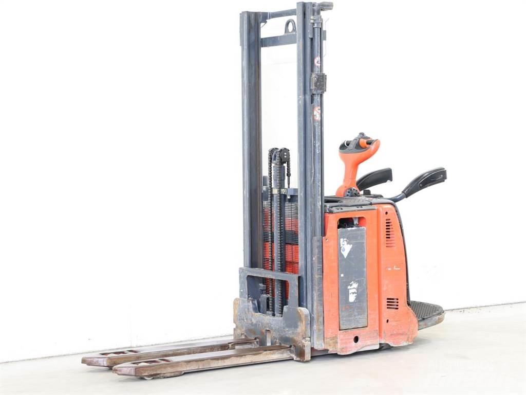 Linde L12LAP/133 行走控制式堆積機