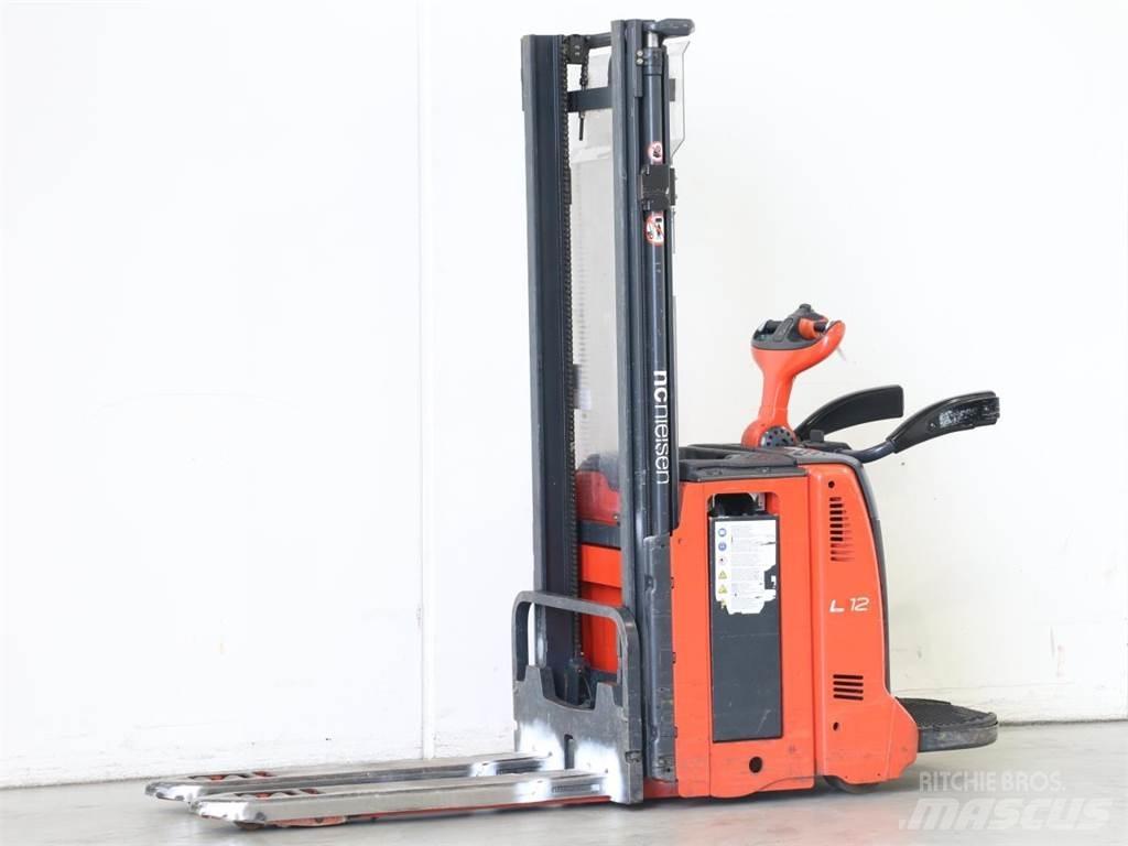 Linde L12LAP/133 行走控制式堆積機