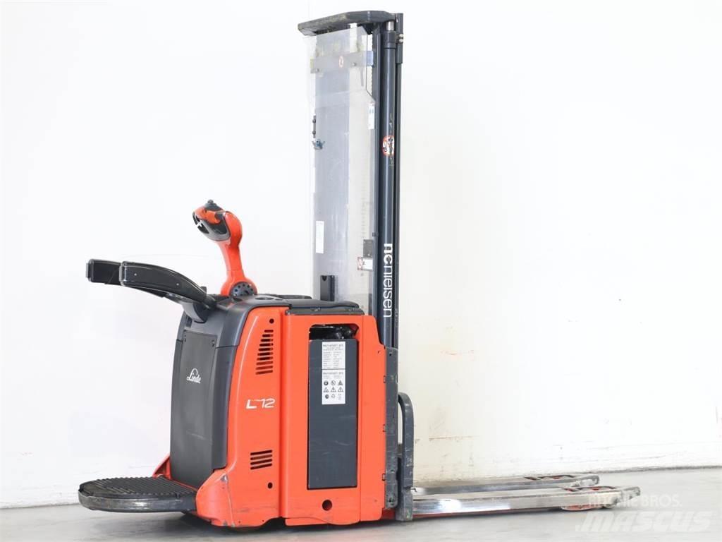 Linde L12LAP/133 行走控制式堆積機