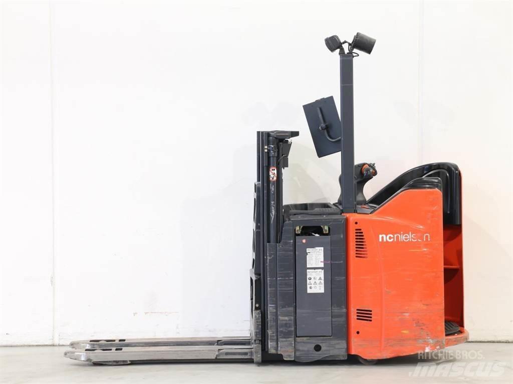 Linde L12LSP/133 行走控制式堆積機