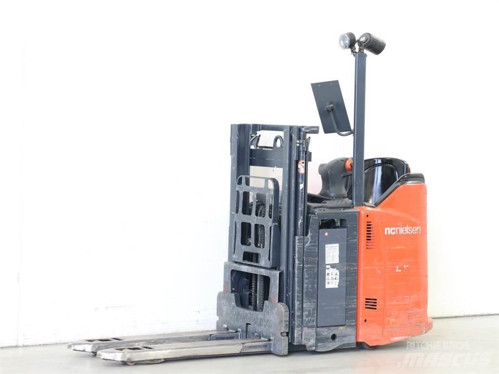 Linde L12LSP/133 行走控制式堆積機
