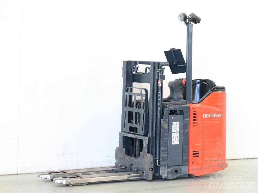 Linde L12LSP/133 行走控制式堆積機