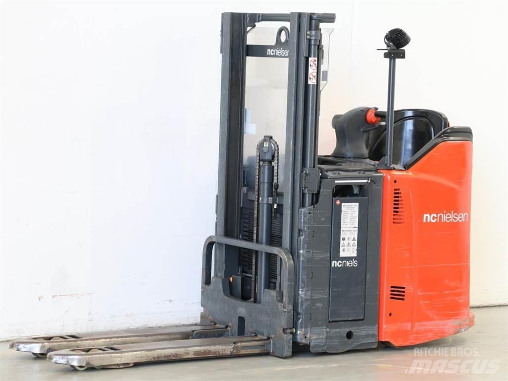 Linde L12LSP/133 行走控制式堆積機