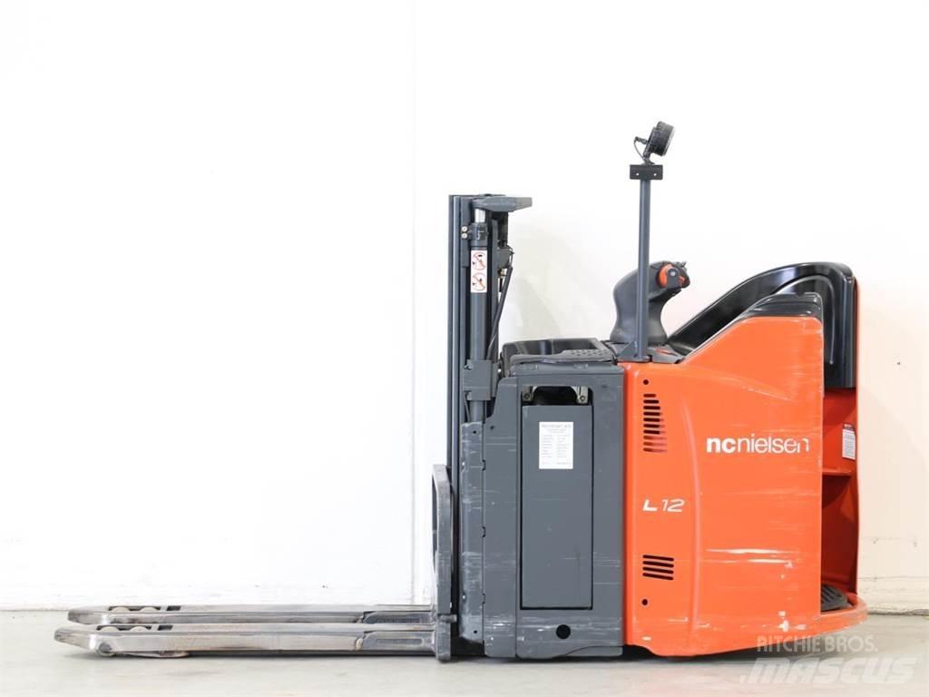 Linde L12LSP/133 行走控制式堆積機