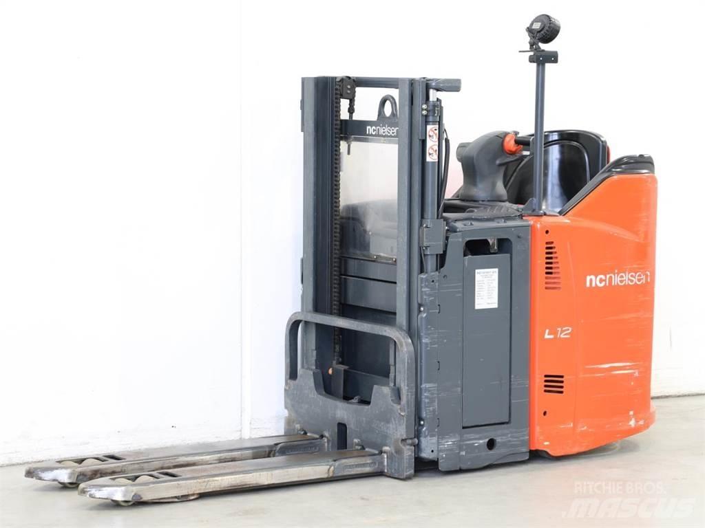 Linde L12LSP/133 行走控制式堆積機