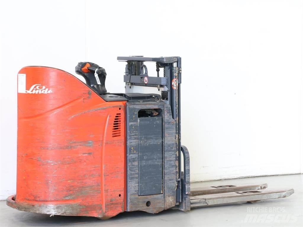 Linde L12SP/133 行走控制式堆積機