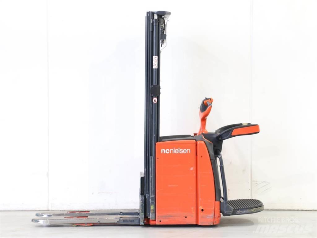 Linde L14AP/1173-00 行走控制式堆積機