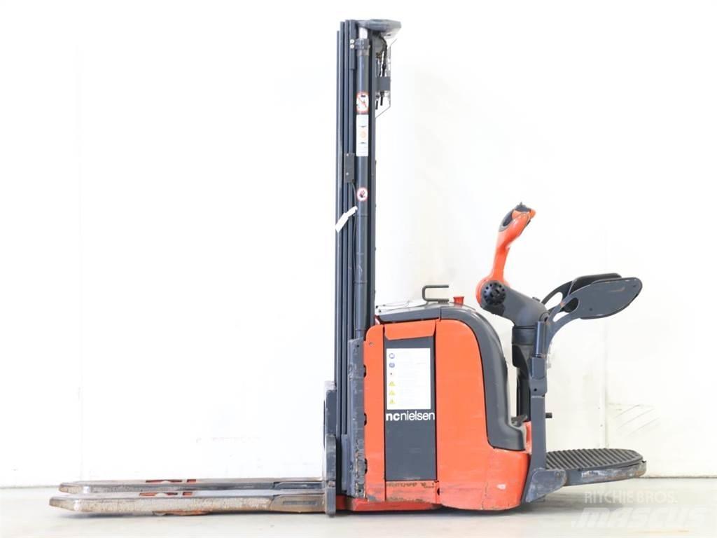 Linde L14API/372 行走控制式堆積機