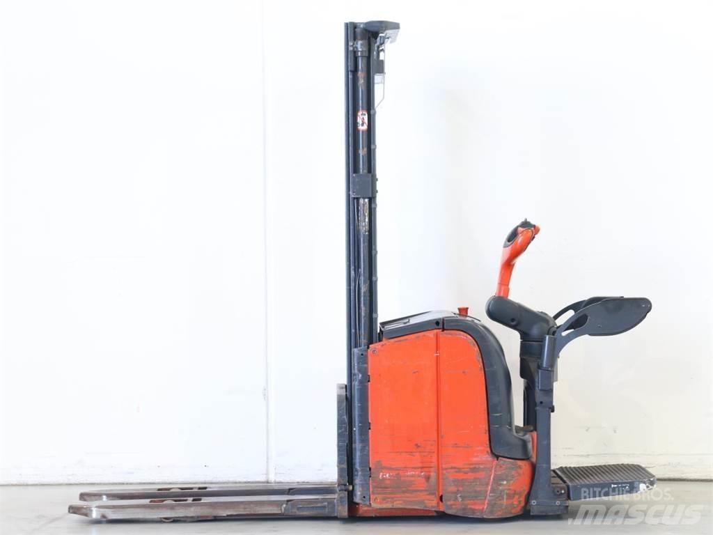 Linde L14API/372 行走控制式堆積機