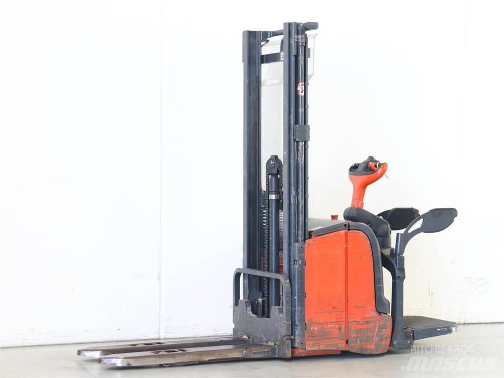 Linde L14API/372 行走控制式堆積機