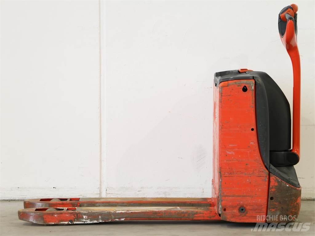 Linde T16/1152 行走控制式堆積機