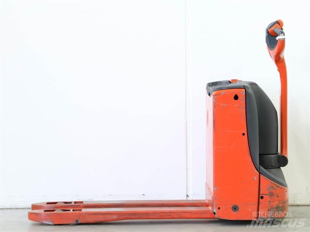 Linde T16/1152 行走控制式堆積機
