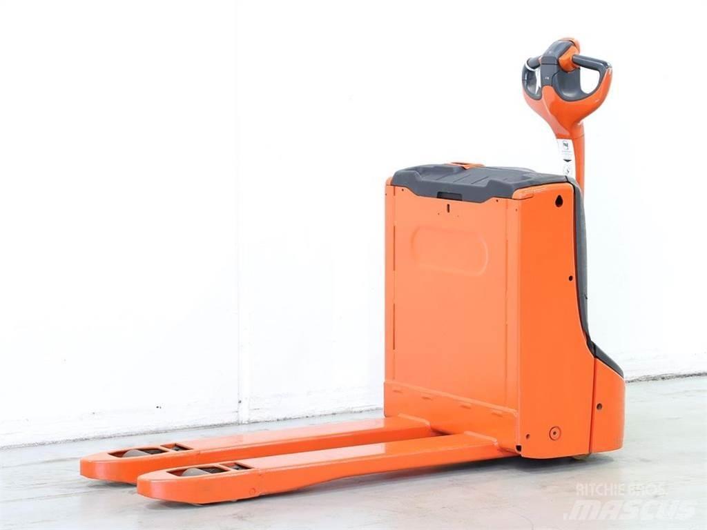 Linde T16/1152 行走控制式堆積機