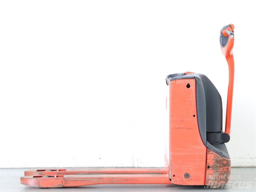 Linde T16/1152 行走控制式堆積機