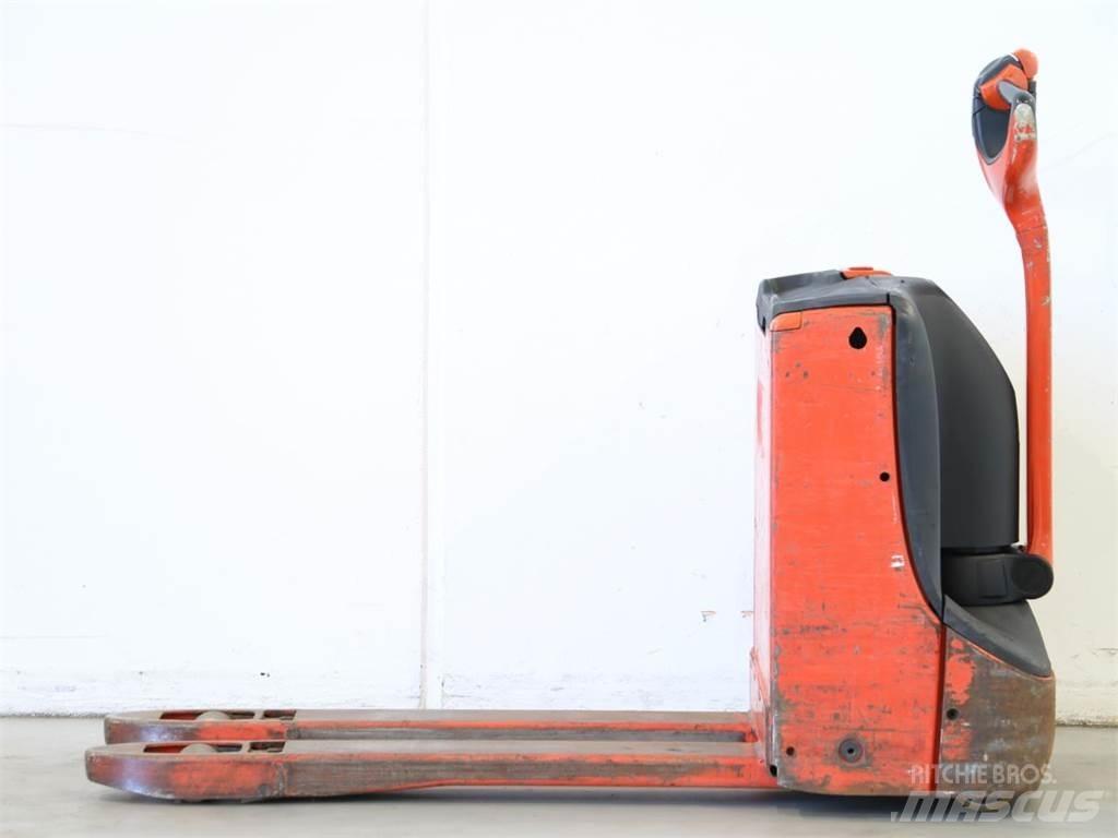 Linde T16/1152 行走控制式堆積機