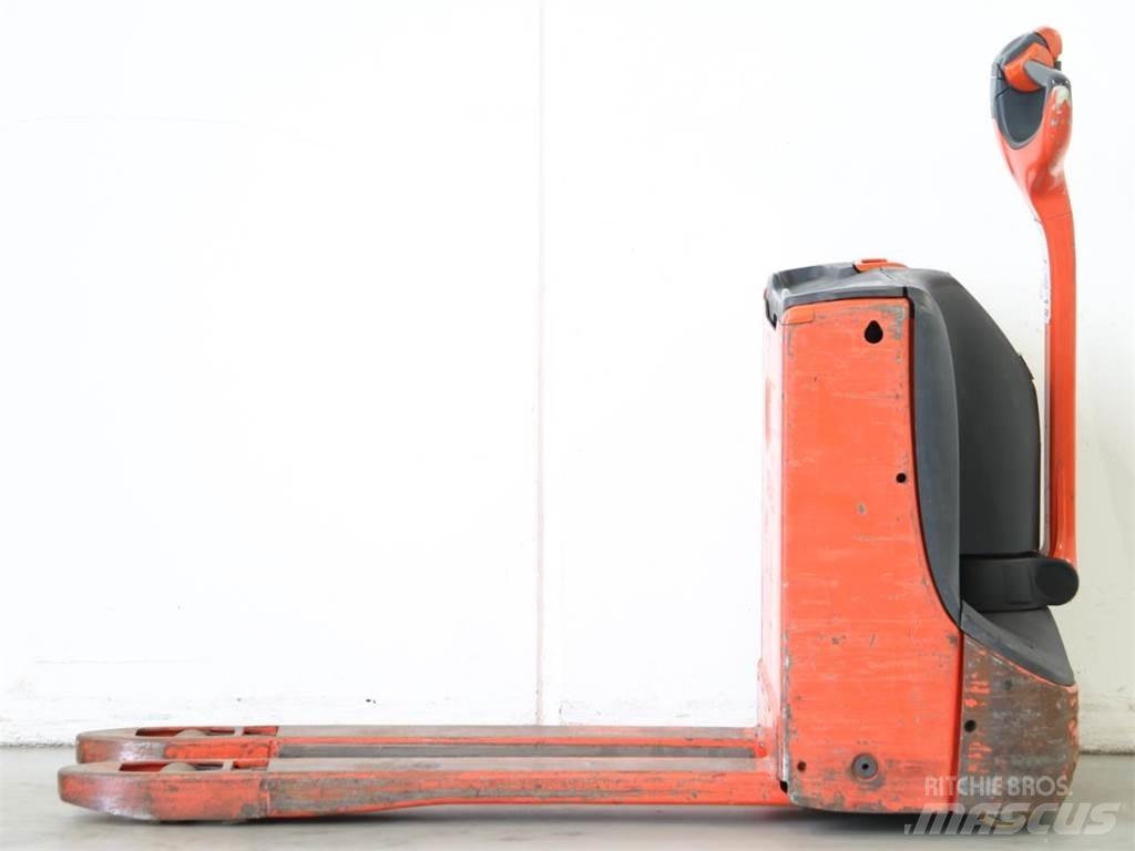 Linde T16/1152 行走控制式堆積機