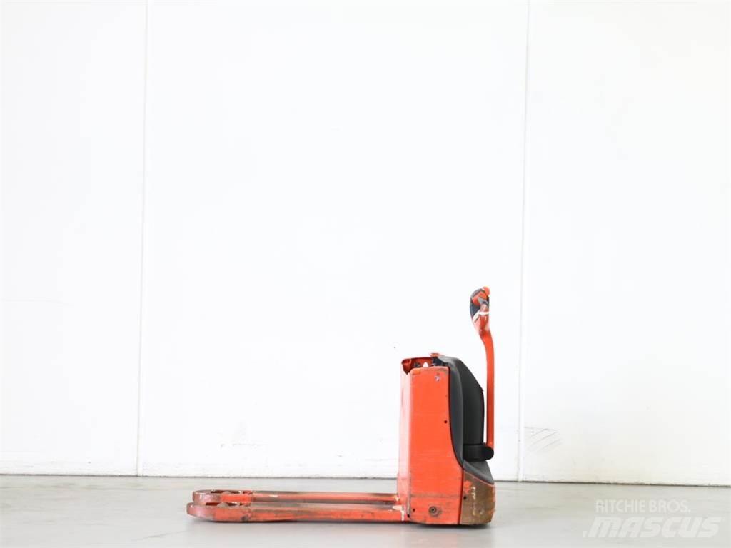Linde T16/1152 行走控制式堆積機
