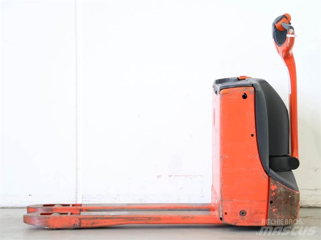 Linde T16/1152 行走控制式堆積機