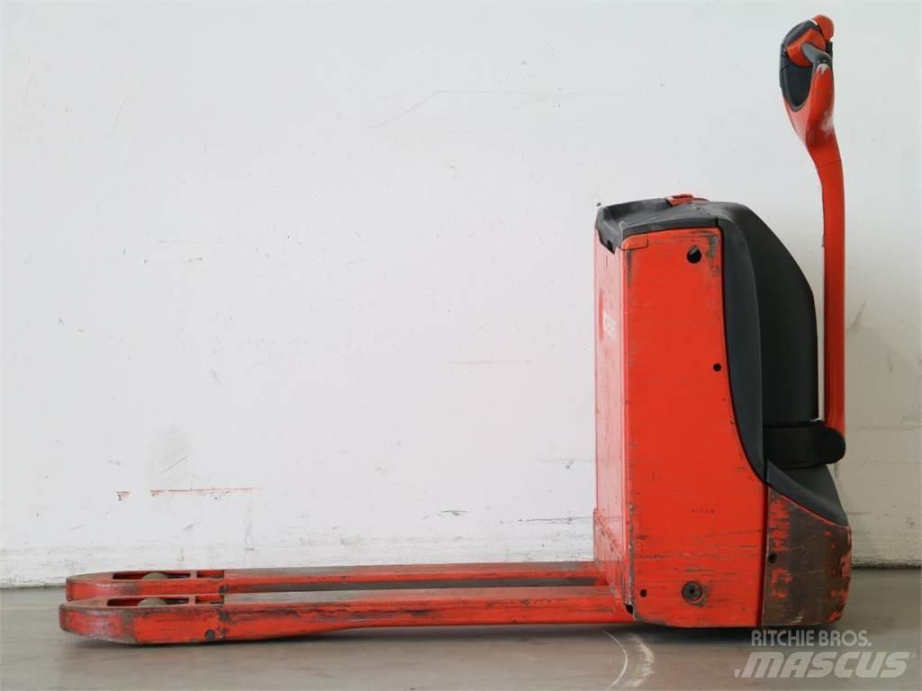 Linde T16/1152 行走控制式堆積機