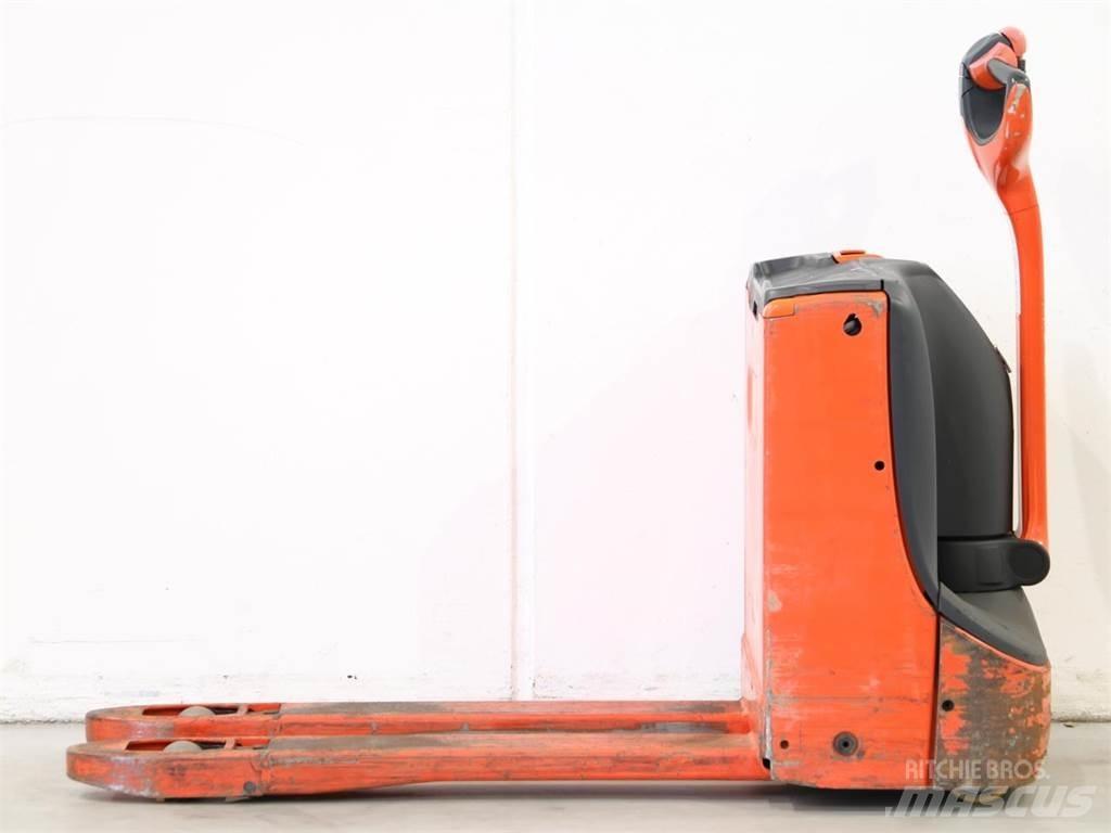 Linde T16/1152 行走控制式堆積機