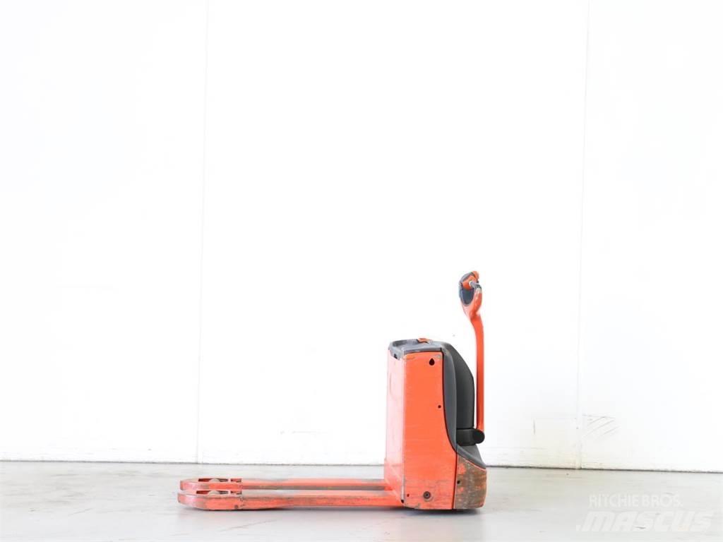 Linde T16/1152 行走控制式堆積機