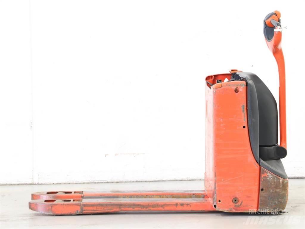 Linde T16/1152 行走控制式堆積機