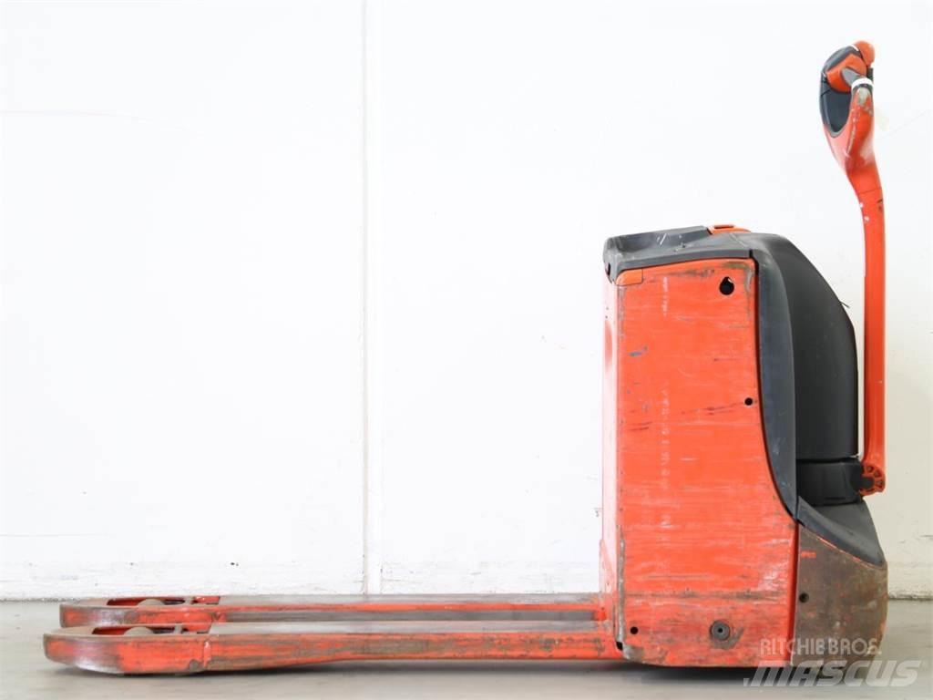 Linde T16/1152 行走控制式堆積機