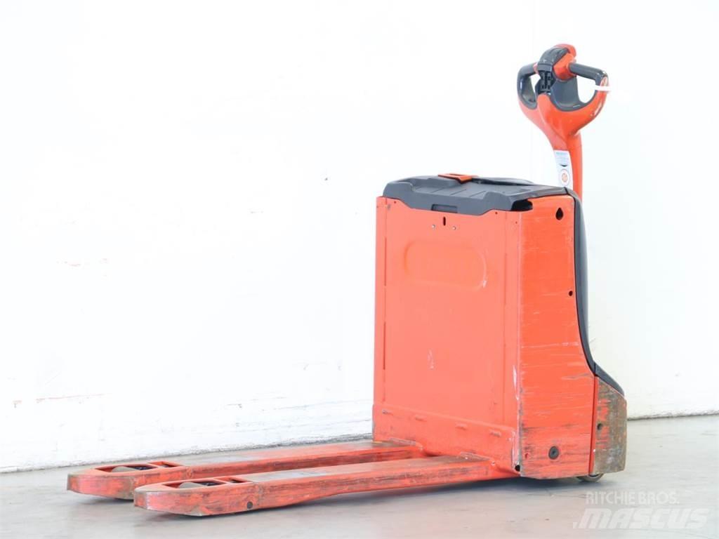 Linde T16/1152 行走控制式堆積機