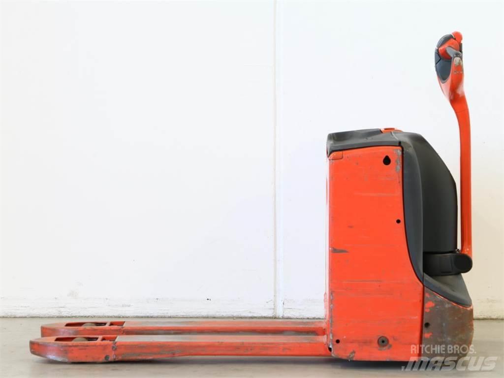 Linde T16/1152 行走控制式堆積機