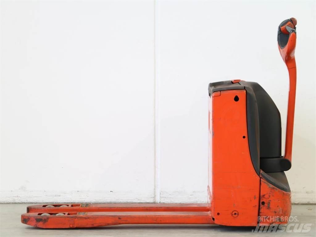 Linde T16/1152 行走控制式堆積機