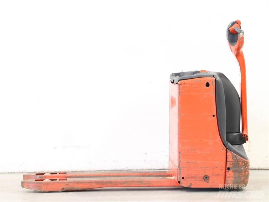 Linde T16/1152 行走控制式堆積機