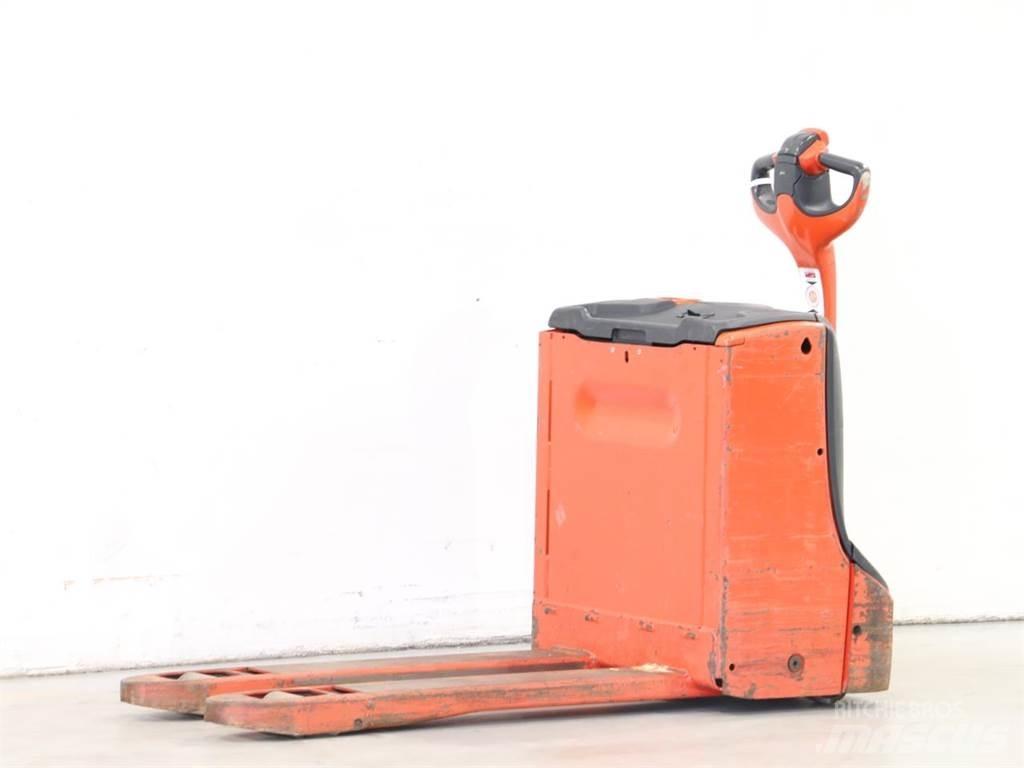 Linde T16/1152 行走控制式堆積機