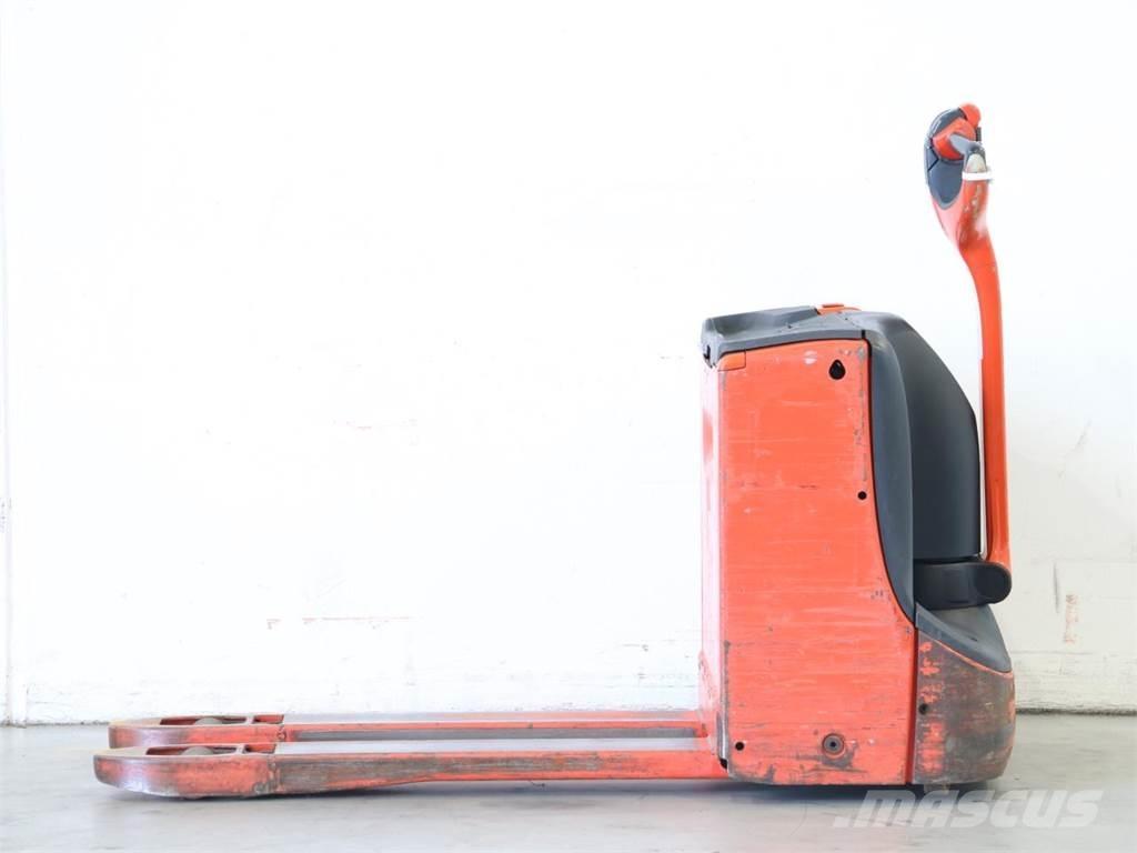 Linde T16/1152 行走控制式堆積機