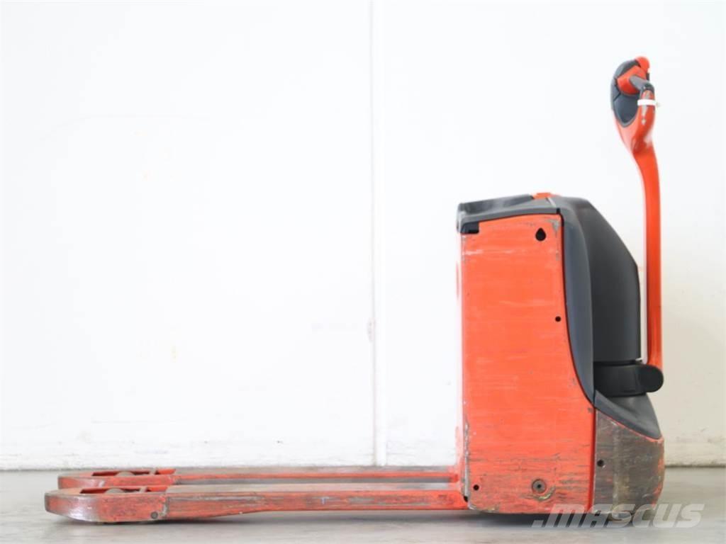 Linde T16/1152 行走控制式堆積機