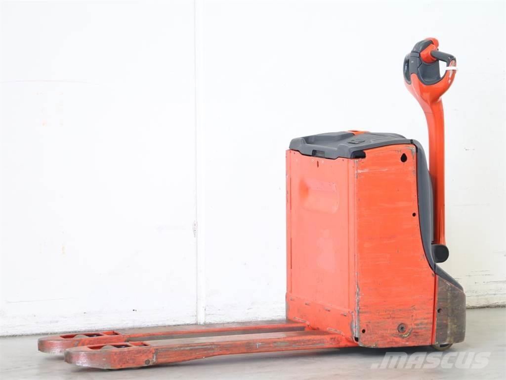 Linde T16/1152 行走控制式堆積機
