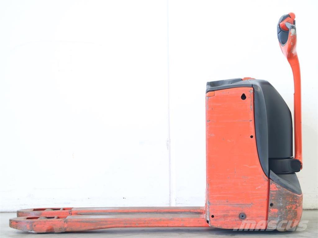 Linde T16/1152 行走控制式堆積機