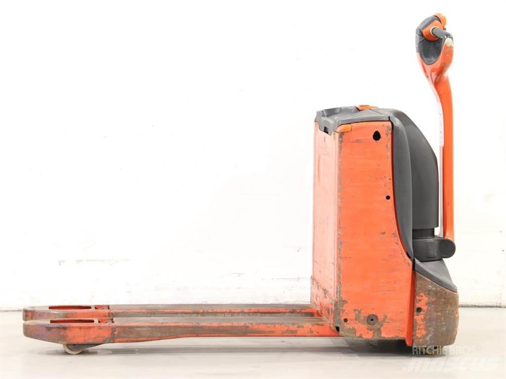 Linde T16/1152 行走控制式堆積機