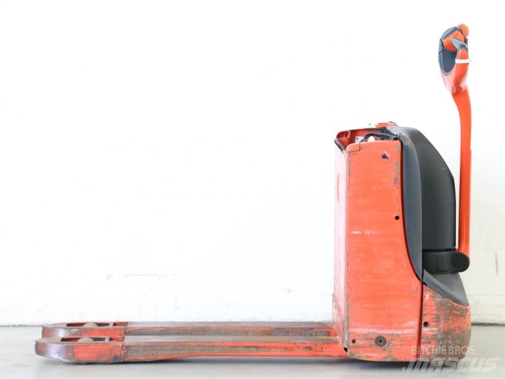 Linde T16/1152 行走控制式堆積機