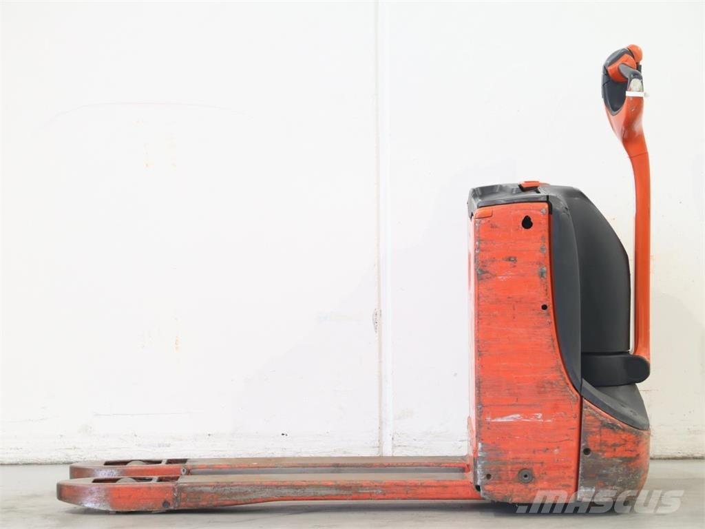 Linde T16/1152 行走控制式堆積機