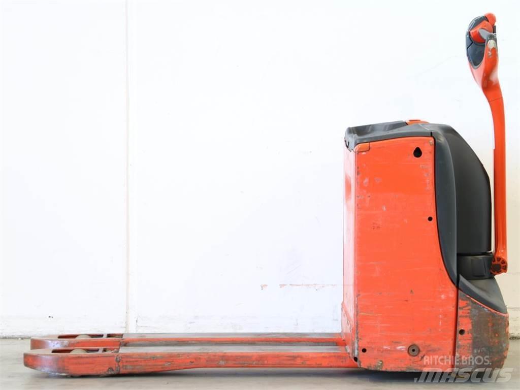 Linde T16/1152-00 行走控制式堆積機