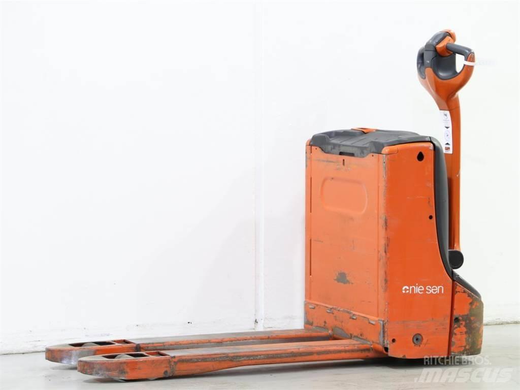 Linde T16/1152-00 行走控制式堆積機