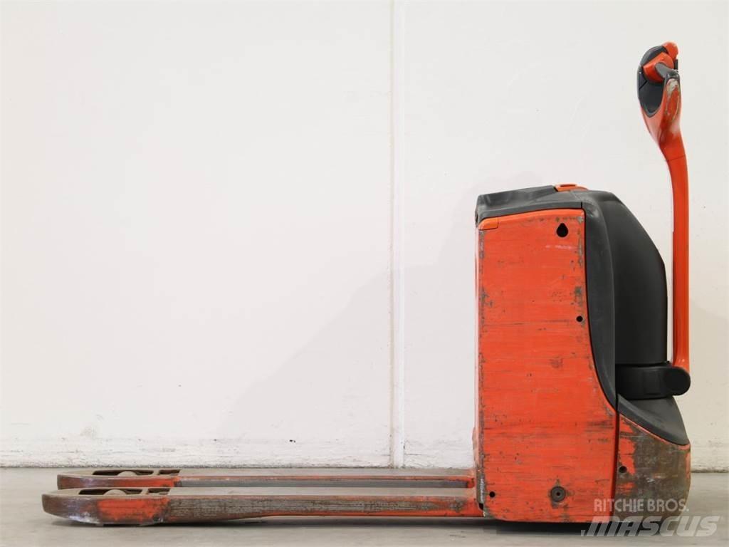 Linde T16/1152-00 行走控制式堆積機