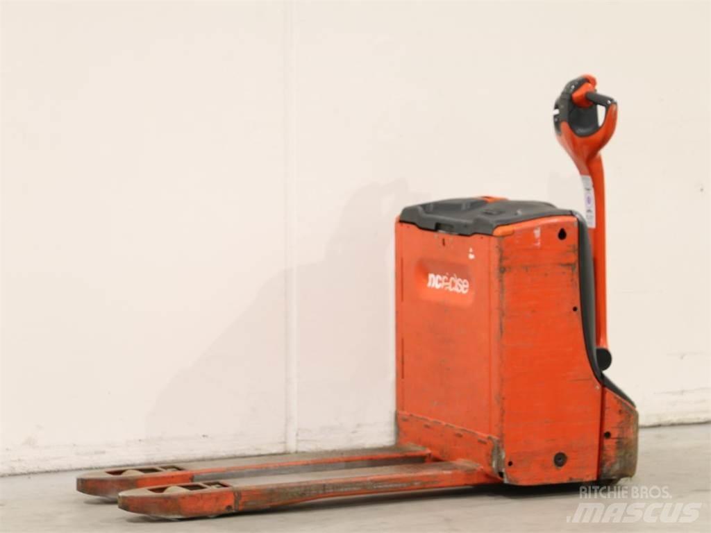 Linde T16/1152-00 行走控制式堆積機
