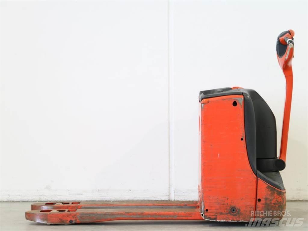 Linde T16/1152-00 行走控制式堆積機