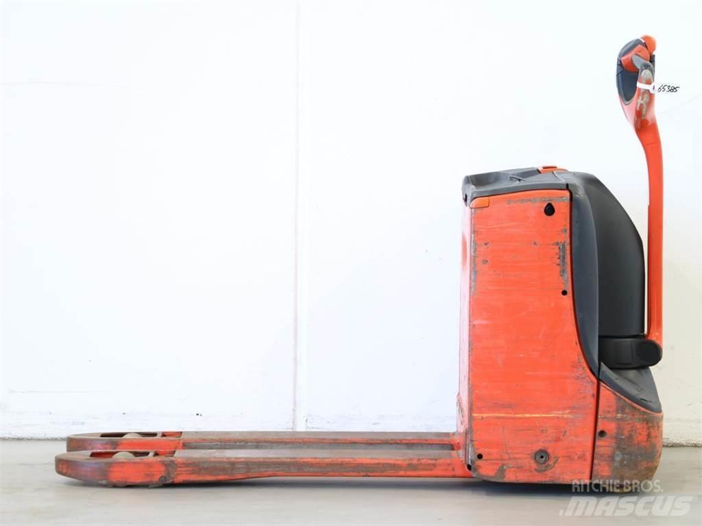 Linde T16/1152-00 行走控制式堆積機