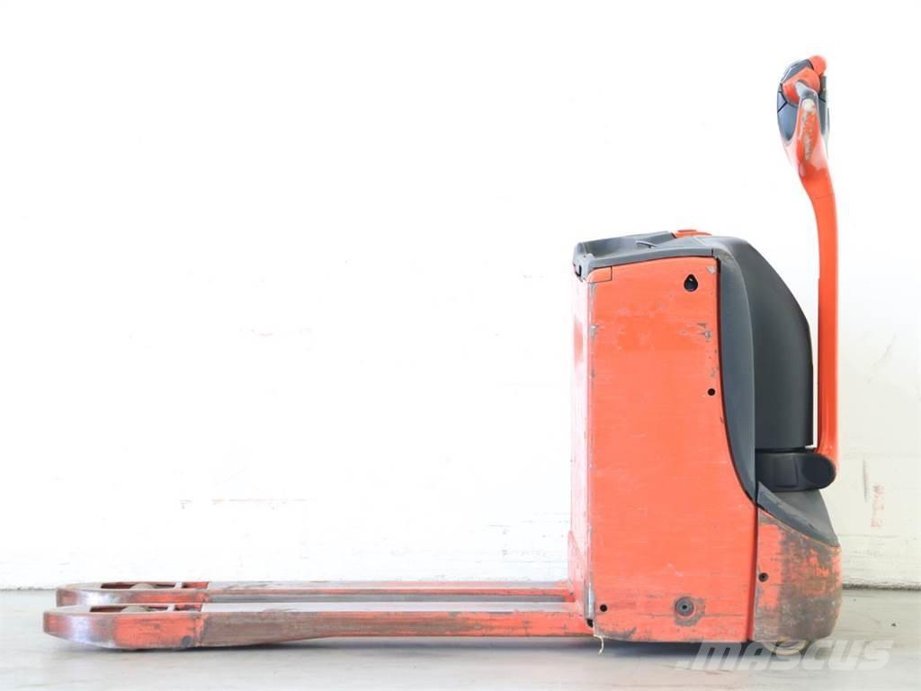Linde T16/1152-00 行走控制式堆積機