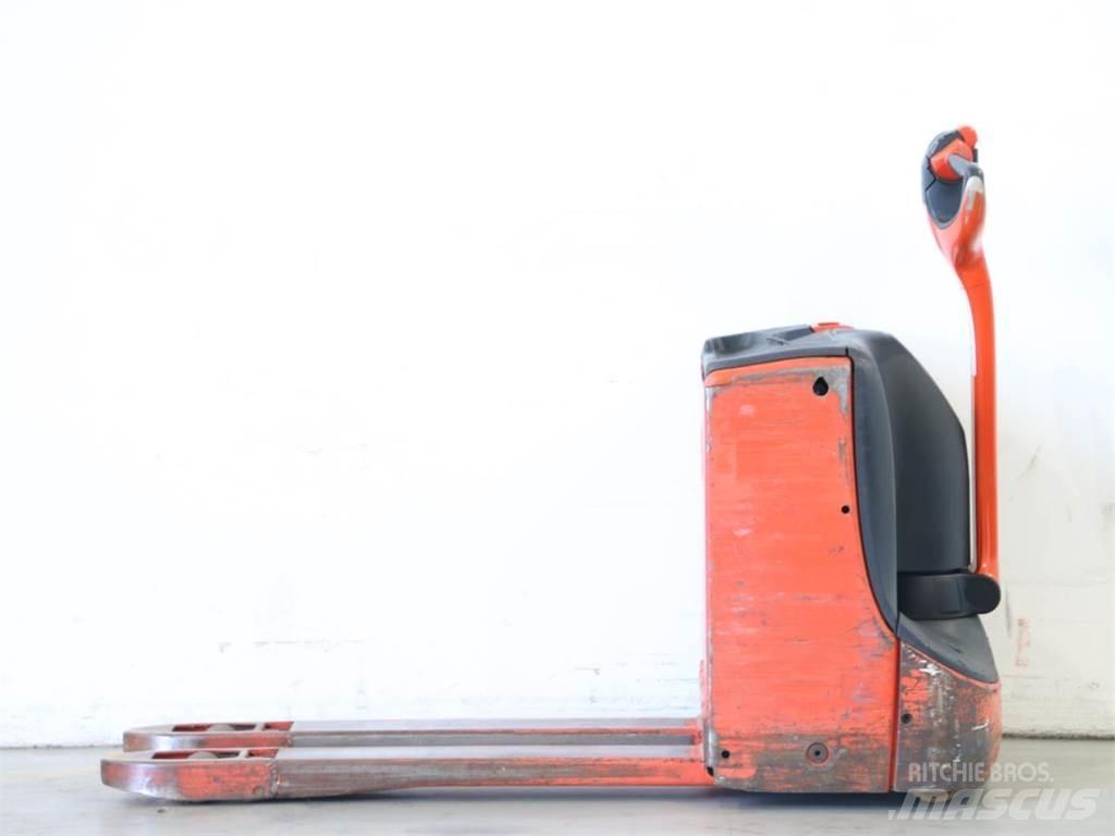 Linde T16/1152-00 行走控制式堆積機