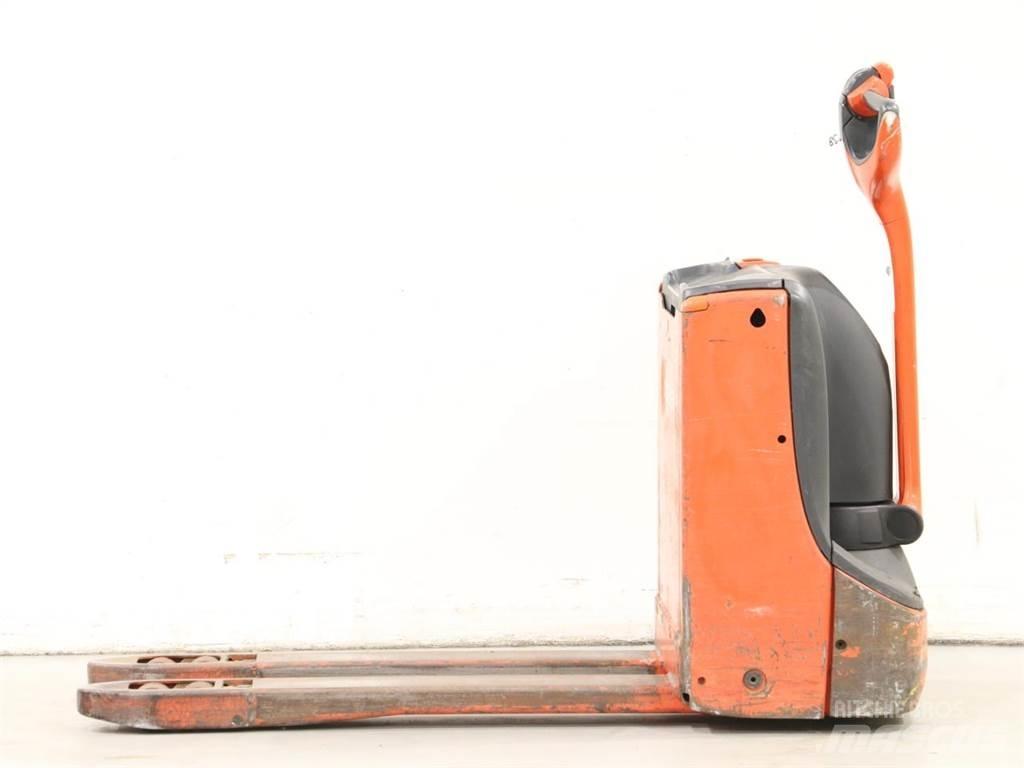 Linde T16/1152-00 行走控制式堆積機